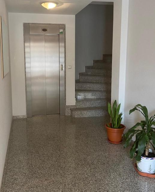 Centrico Apartamento Con Todo A Estrenar En La Playa Santa Pola Exteriör bild